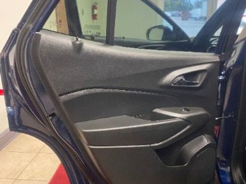 Used 2024 Chevrolet Trax LT w/ Driver Confidence Package image 15