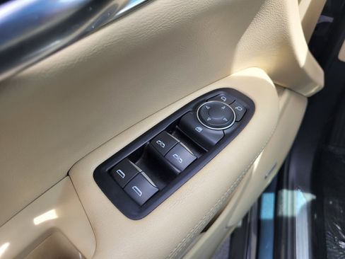 Used 2019 Cadillac XT5 FWD image 26