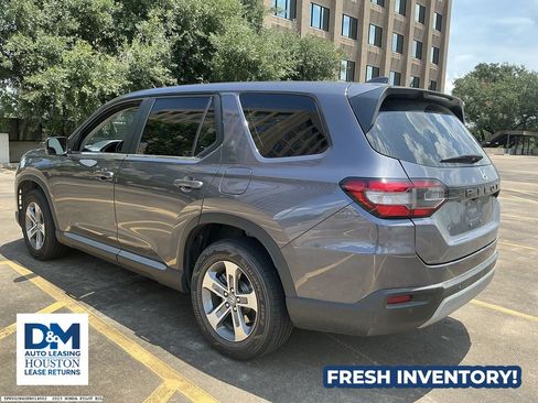 Used 2023 Honda Pilot EX-L image 4