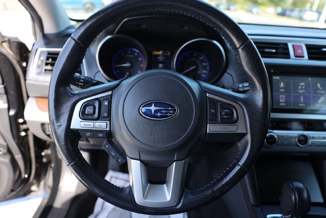Used 2015 Subaru Outback 2.5i Limited AWD/4WD image 21
