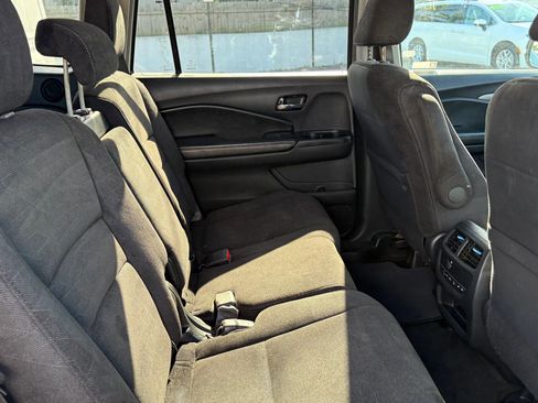 Used 2021 Honda Pilot EX image 21