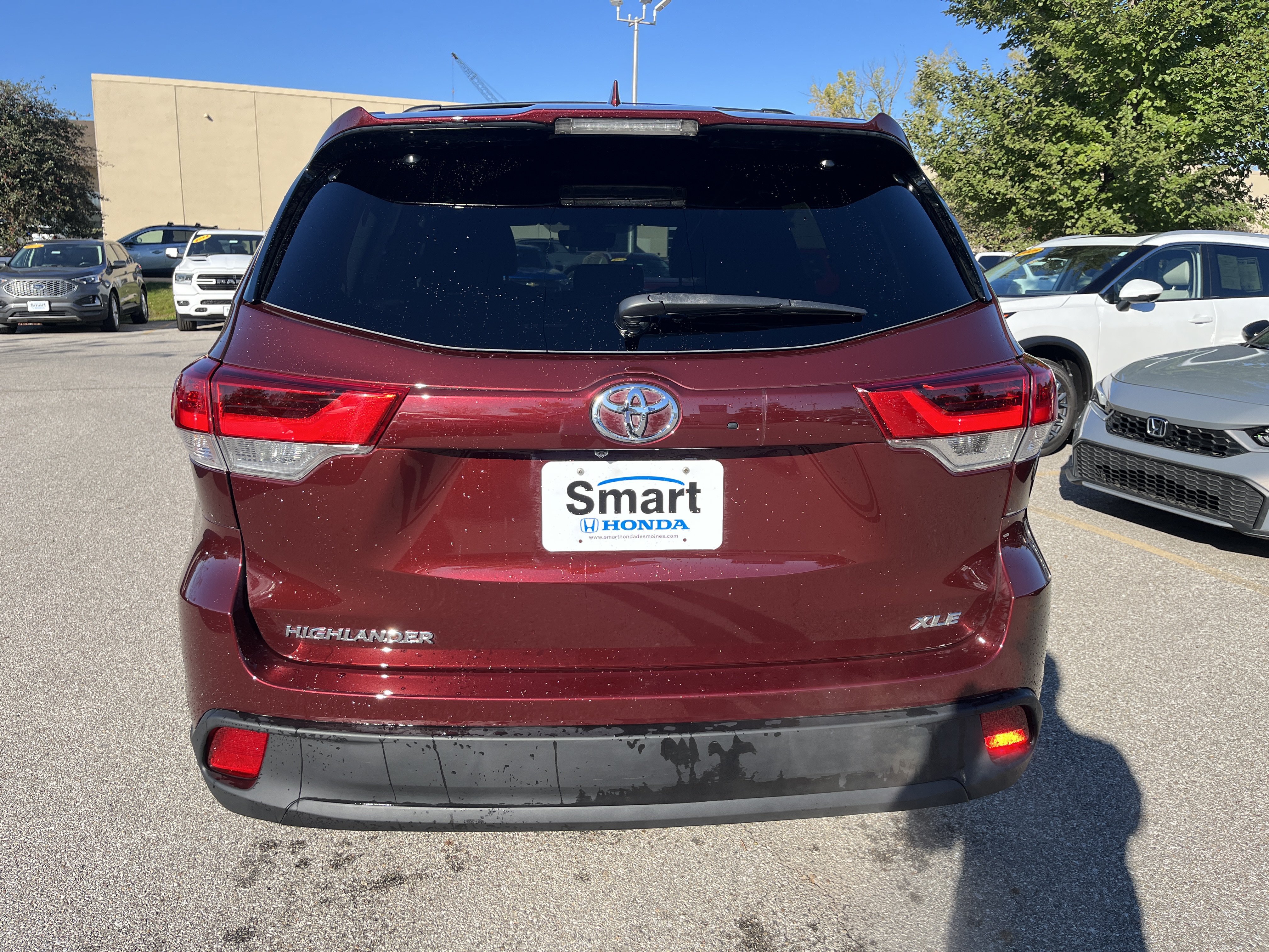 Used 2018 Toyota Highlander XLE FWD image 10