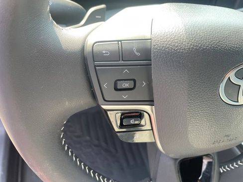 Used 2026 Toyota Camry SE FWD image 15