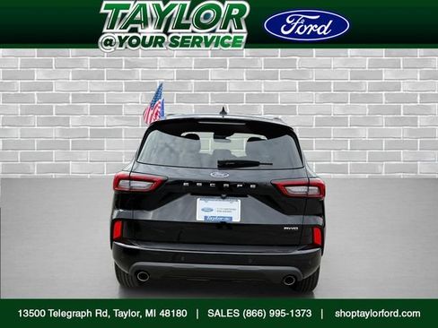Certified 2023 Ford Escape ST-Line w/ Tech Pack #1 image 4