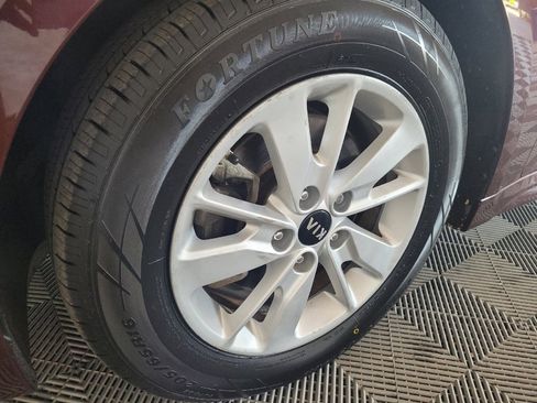 Used 2017 Kia Optima LX FWD image 31