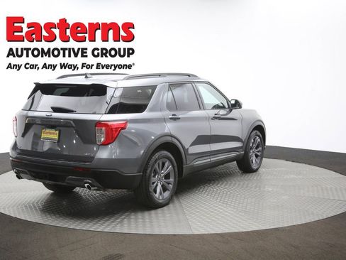Used 2022 Ford Explorer XLT w/ Equipment Group 202A image 41