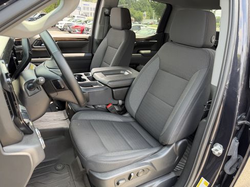 Used 2025 GMC Sierra 1500 Elevation AWD/4WD image 16