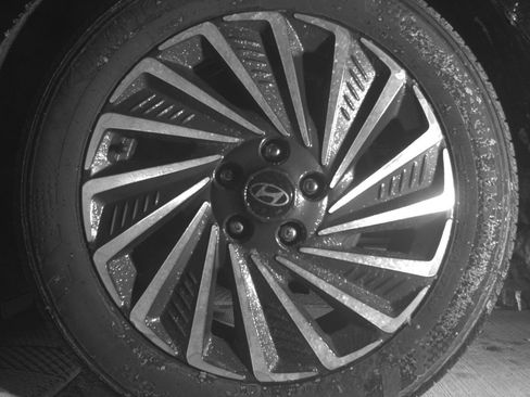 Used 2025 Hyundai Sonata SEL FWD image 14