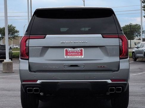 Used 2025 GMC Yukon XL Denali AWD/4WD image 6