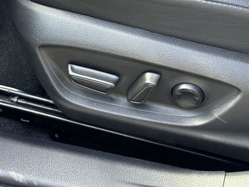 Used 2021 Toyota Camry SE image 31