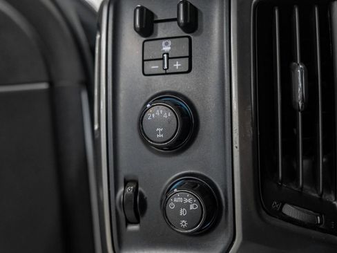 Used 2019 Chevrolet Silverado 3500 LTZ w/ Duramax Plus Package image 27