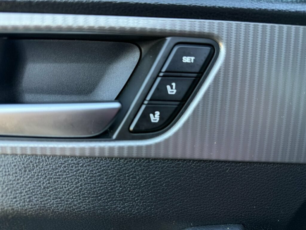 Used 2019 Hyundai Sonata Limited FWD image 24