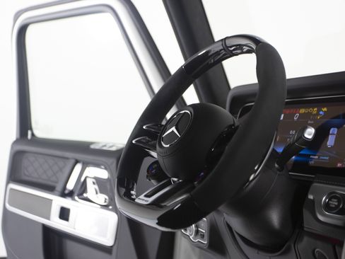 Used 2025 Mercedes-Benz G 63 AMG G 63 AMG image 29