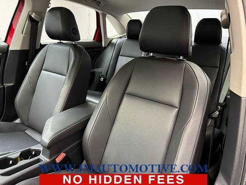 Used 2020 Volkswagen Jetta SE w/ SE Cold Weather Package FWD image 14