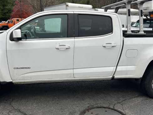 Used 2017 Chevrolet Colorado W/T w/ WT Convenience Package image 6