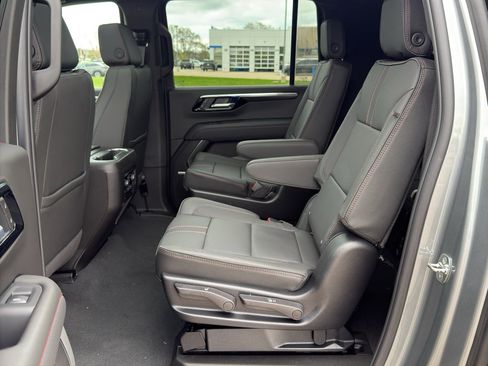 New 2026 Chevrolet Suburban RST w/ Comfort Package AWD/4WD image 42