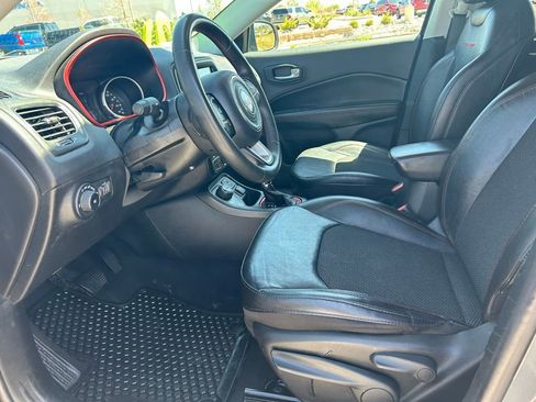 Used 2021 Jeep Compass Trailhawk AWD/4WD image 20