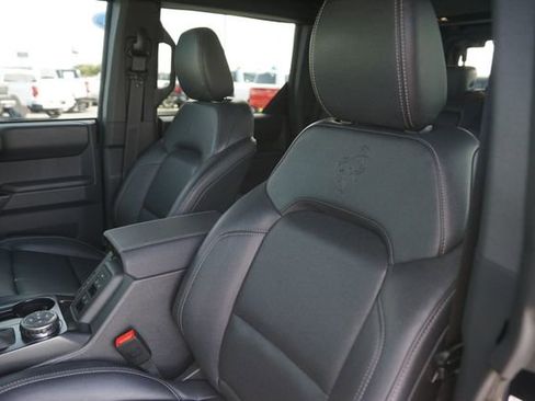 Used 2026 Ford Bronco Badlands AWD/4WD image 10