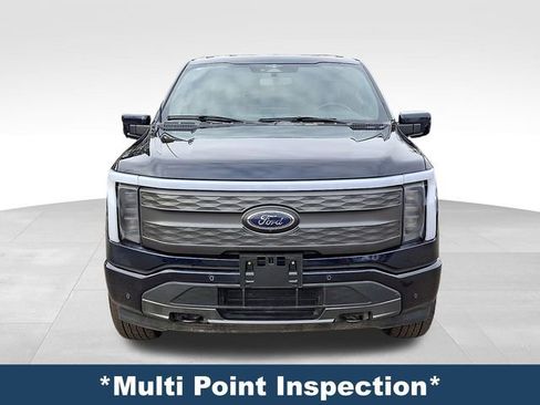 Used 2023 Ford F150 Lightning Lariat image 2