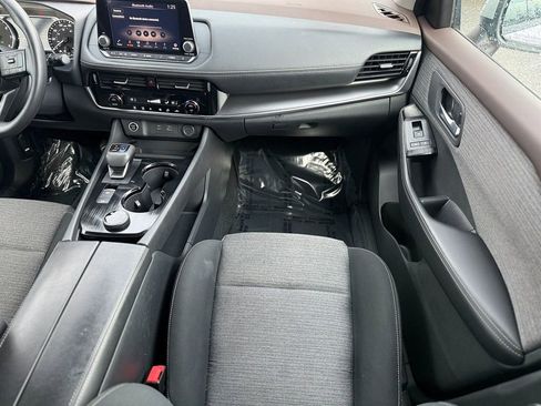 Used 2022 Nissan Rogue SV image 20