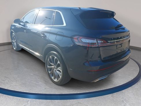 Used 2022 Lincoln Nautilus Reserve AWD/4WD image 7