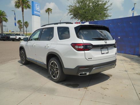 New 2026 Honda Pilot image 9