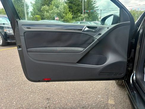 Used 2011 Volkswagen Golf 2-Door FWD image 11
