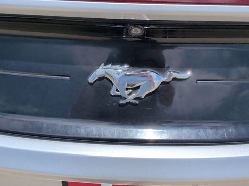 Used 2019 Ford Mustang Premium RWD image 35