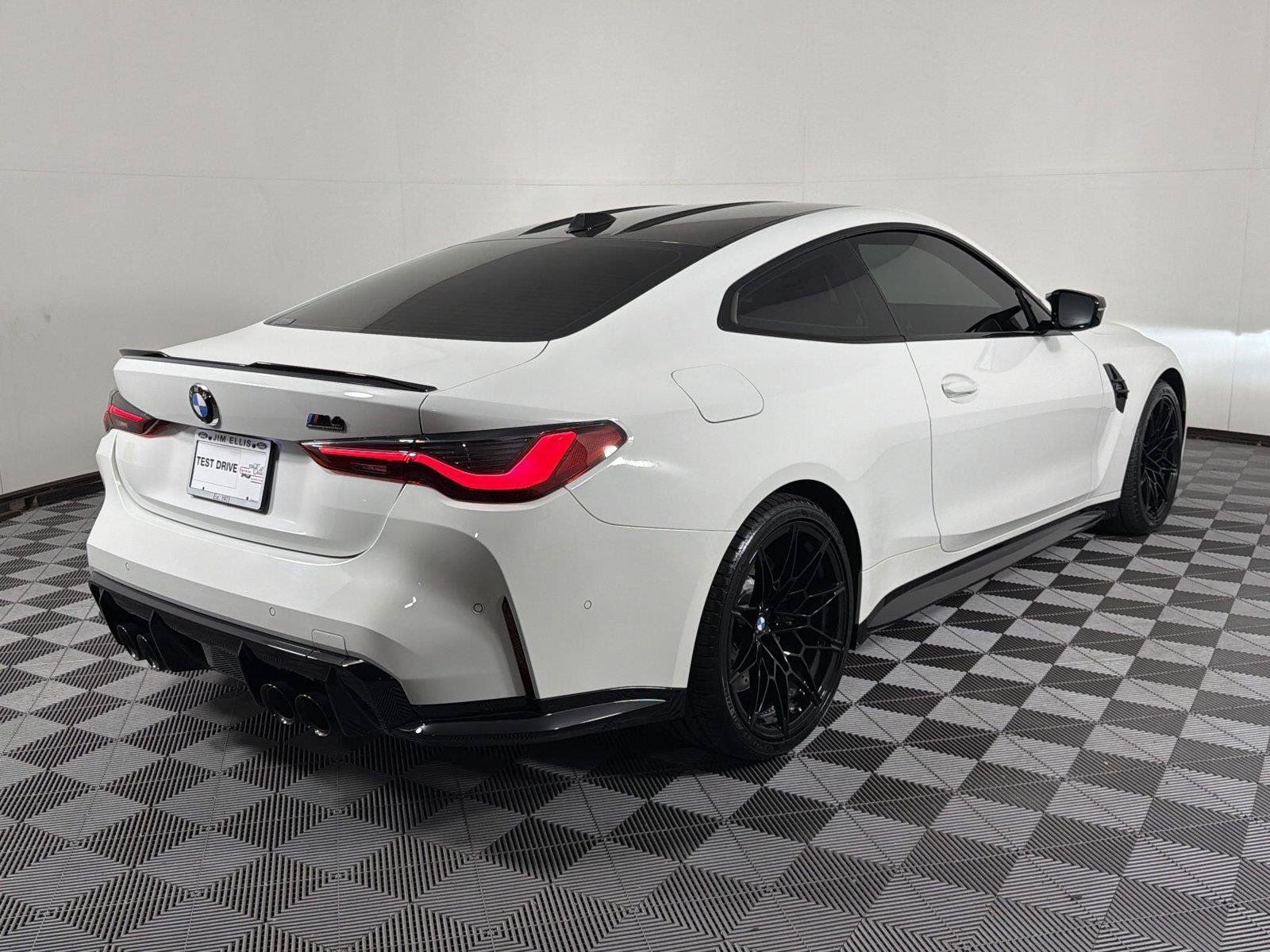 Used 2024 BMW M4 Competition w/ Executive Package RWD image 7