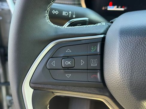 New 2025 Jeep Grand Cherokee L Limited image 15