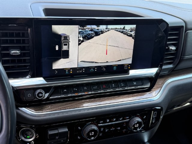 Used 2022 Chevrolet Silverado 1500 LT Trail Boss w/ LT Trail Boss Premium Package AWD/4WD image 18