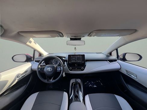 Used 2021 Toyota Corolla LE image 17