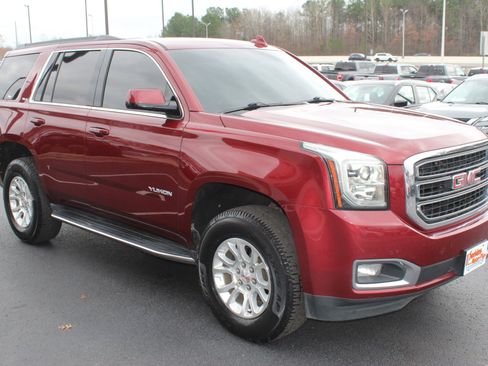 Used 2020 GMC Yukon SLE image 4