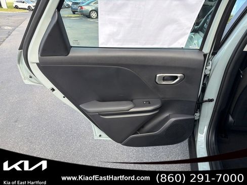 New 2026 Kia K4 FWD image 17