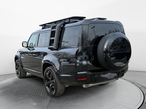 New 2026 Land Rover Defender 130 X-Dynamic SE AWD/4WD image 5