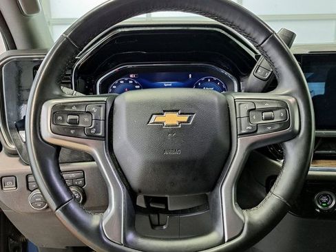 Used 2024 Chevrolet Silverado 1500 LT AWD/4WD image 10