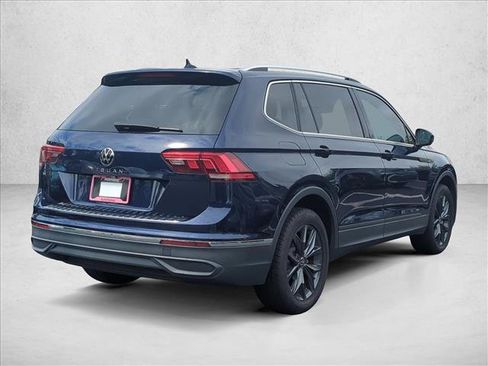 Used 2023 Volkswagen Tiguan SE FWD image 9