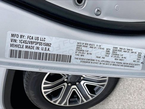 Used 2023 Jeep Wagoneer Series II image 27