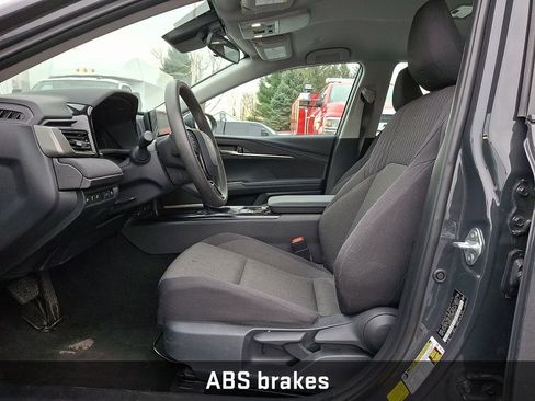 Used 2025 Toyota Camry LE image 14