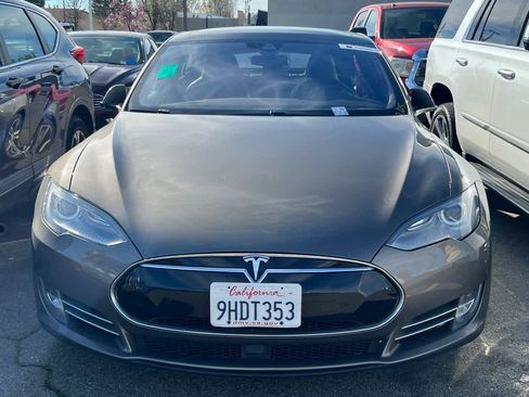 Used 2015 Tesla Model S 90D image 6