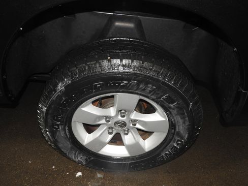 Used 2017 RAM 1500 Express image 16