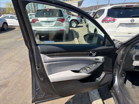 Used 2018 Honda Accord EX-L image 15