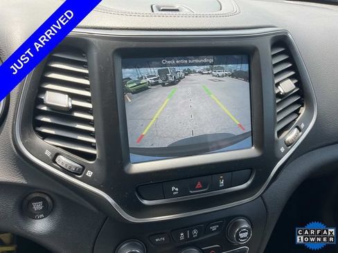 Certified 2022 Jeep Cherokee Latitude Lux FWD image 33