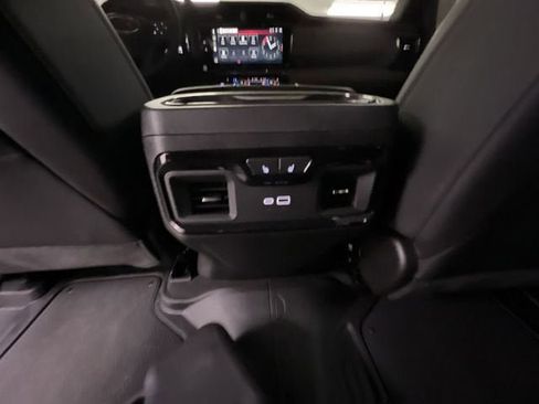 Certified 2025 GMC Sierra 2500 AT4 w/ AT4 Premium Plus Package AWD/4WD image 22