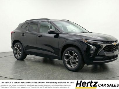 Used 2025 Chevrolet Trax LT