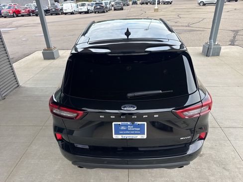 Certified 2024 Ford Escape ST-Line w/ Tech Pack #1 image 7
