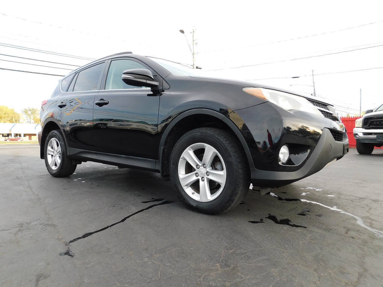 Used 2013 Toyota RAV4 XLE AWD/4WD image 29