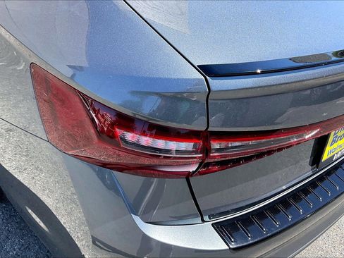 Certified 2025 Volkswagen Jetta SEL FWD image 28