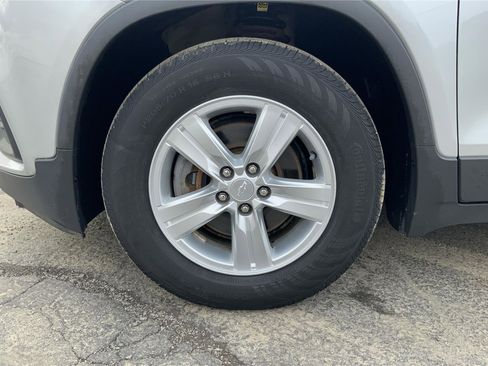 Used 2019 Chevrolet Trax LT image 24