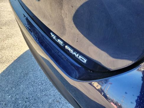 Used 2023 Toyota Highlander L image 8